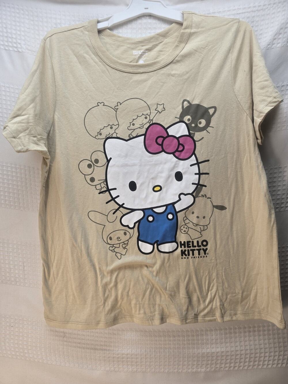 Hello Kitty T-Shirt Womens XL Tan Short Sleeve Graphic Tee 6335